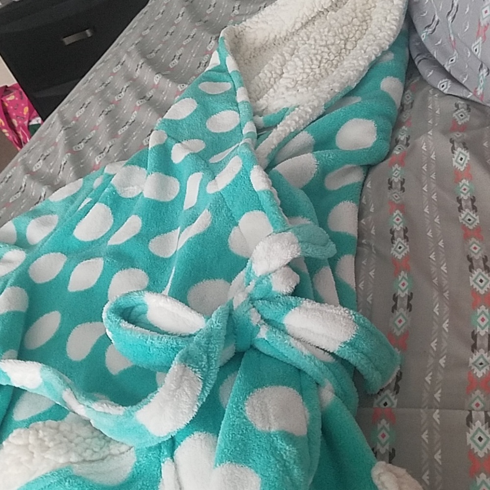 Robe from pottery barn